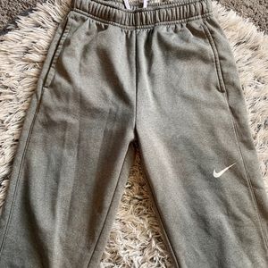Nike therma-fit warm up pants